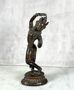 Figuur - dancing Apsara (celestial nymph) - Gepatineerd