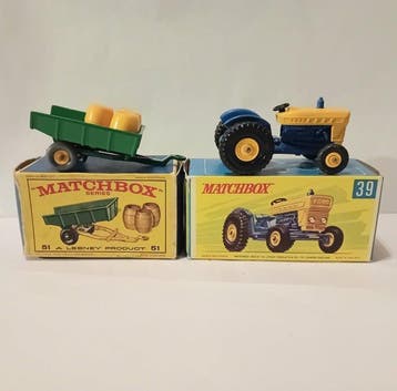 Matchbox 1:64 - Model landbouwmachine (2) - Ford Tractor, Nieuw