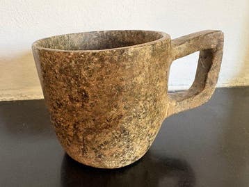 scandinavische herkomst - Beker - Brutalist - Serpentijn -