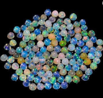 Opaal Cabochon - Hoogte: 3 mm - Breedte: 3 mm- 1 g - (40)