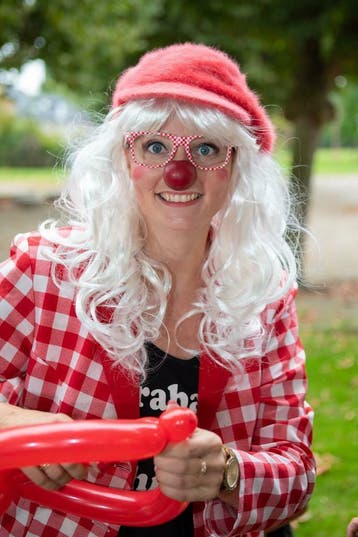 Ballonnen Clown   goochelaar inhuren Brabant, Sportief of Actief