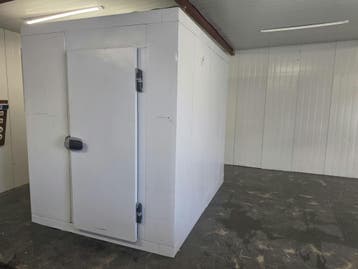 Vriescel 180 x 240 x 220 cm stekker klaar, Nieuw in verpakking, Koelen en Vriezen