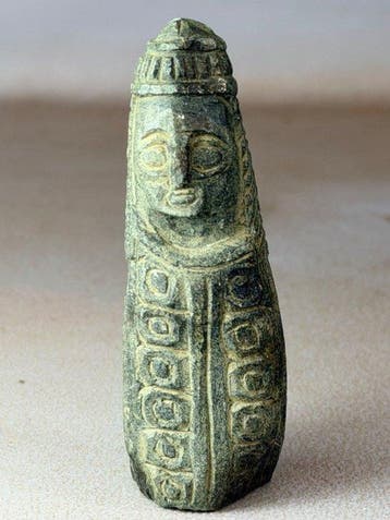 Ethiopian King Salomon stone sculpture - Ethiopia. (Zonder