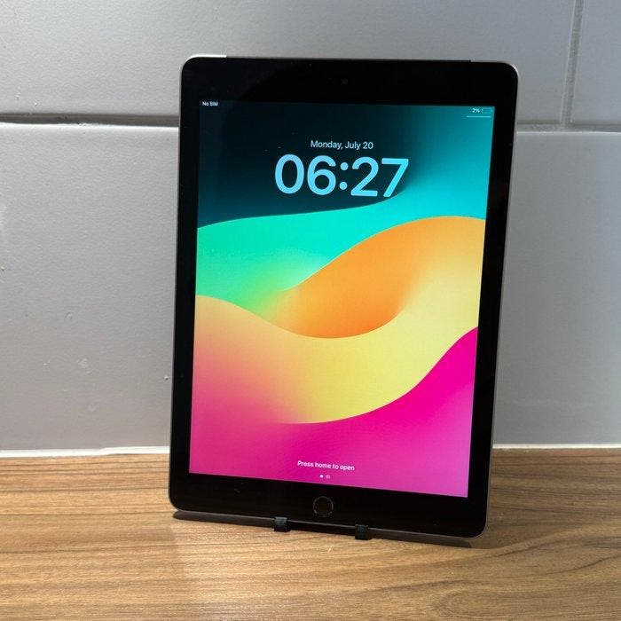 Apple iPad (6th Generation) 32GB Wifi + Cellular - Mobiele, Spelcomputers en Games, Spelcomputers | Overige Accessoires