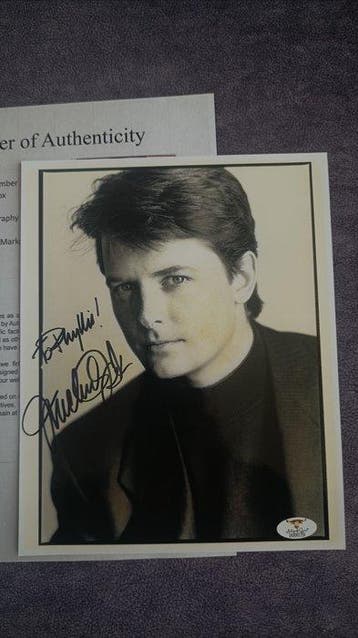 Family Ties - Michael J Fox - signed, with LOA, Nieuw