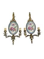 Wandkandelaar (2) - Brons, Porselein - Een paar wandlampen, Antiek en Kunst, Curiosa en Brocante