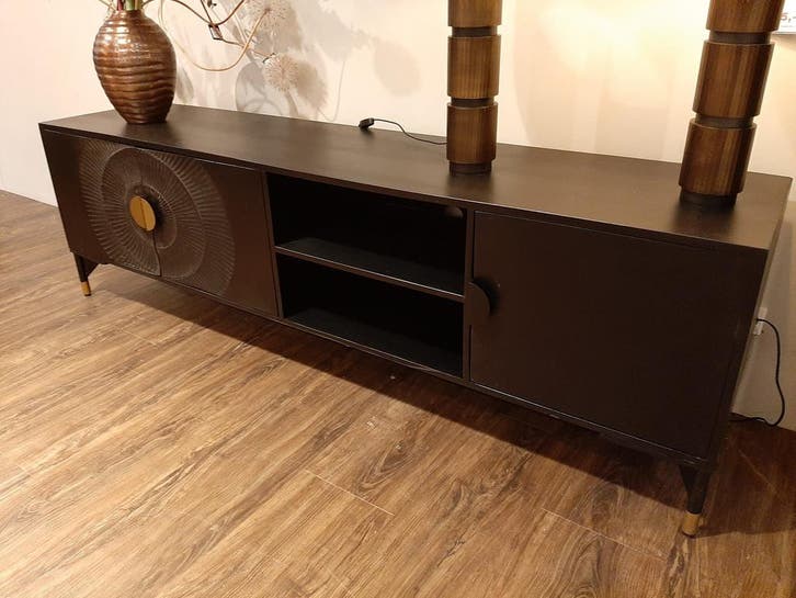 TV Dressoir Sun **SHOWROOMMODEL**, Huis en Inrichting, Kasten | Dressoirs, Nieuw