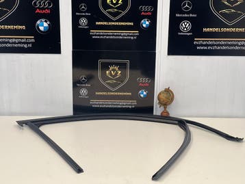 BMW 3 serie raam rubber rechts voor bj. 2012 tot 2019, Gebruikt, Voor, BMW