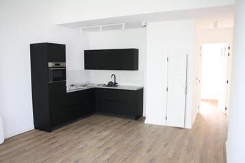 Te huur: Appartement Stationsdwarsstraat in Sittard, Sittard, Limburg, Appartement