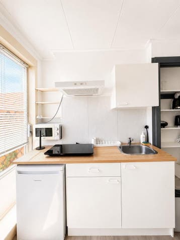 Te huur: Studio Pleinweg in Rotterdam, Rotterdam, Zuid-Holland