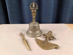 3 Tibetaanse rituele objecten - Brons - Nepal - Eind 20e