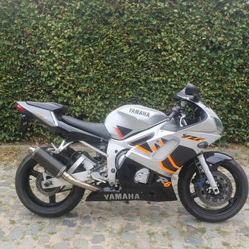 Yamaha R6 Grijs Oranje 1999, 4 cilinders, Motorrijbewijs A, Super Sport, Meer dan 35 kW
