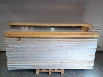 Partij Sandwichpanelen 21 stuks - L246 x D6 x B100 cm -, Gebruikt