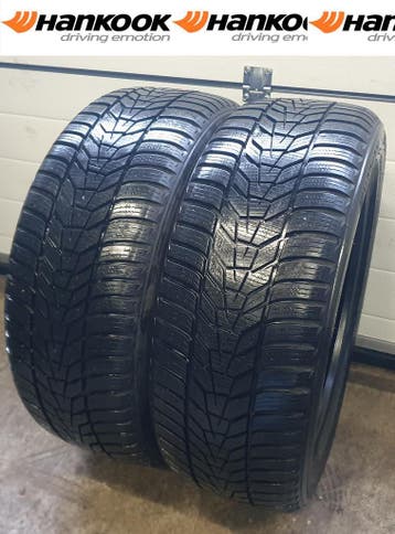 2x 215 50 R18 HANKOOK*WINTER* 7 a 7.5mm €75 P.S GEMONTEERD, Ophalen, 18 inch, Winterbanden, Band(en)