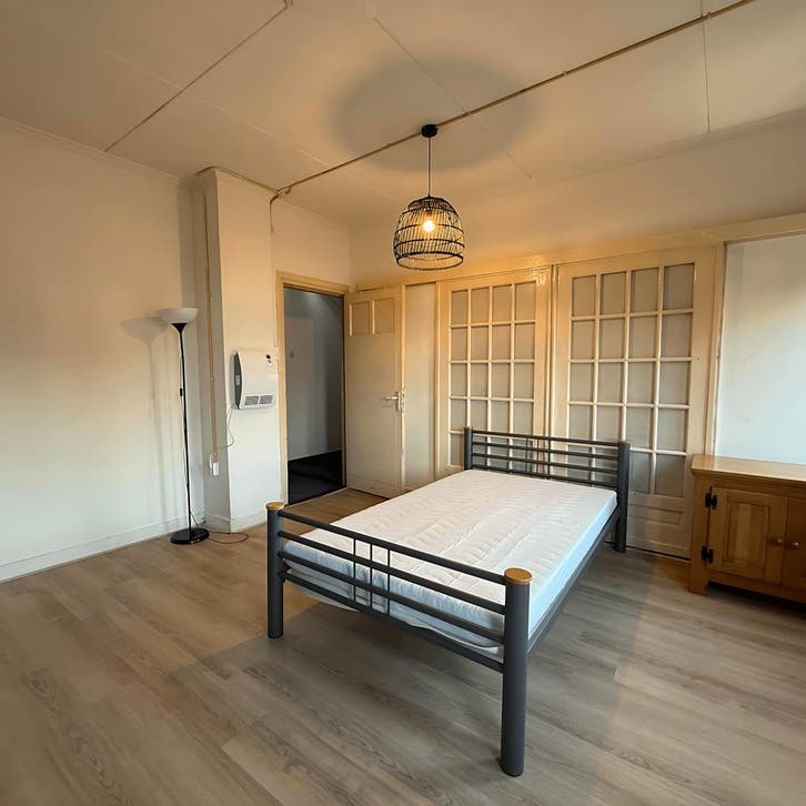Kamer in Heerlen gevonden voor €360,- pm, Huizen en Kamers, Huizen te huur, Direct bij eigenaar, Limburg, (Studenten)kamer