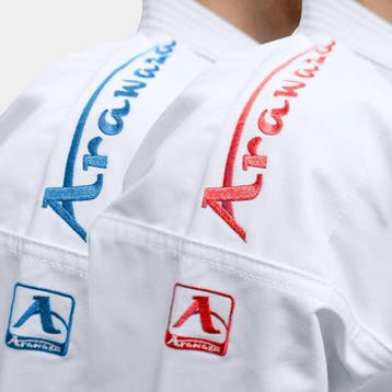 Arawaza Karatepak WKF Combo kit Rood & Blauw (Maat: 180), Verzenden, Nieuw, Karate, Vechtsportpak