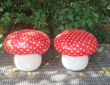 Efteling - Speelgoed - Set van 2 grote paddenstoelenkrukjes
