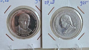 Eiland Man. One Crown 1974/1976, 2 x Coins (Zonder