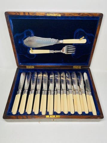 William Yates / William Tay - Bestekset voor 12 personen