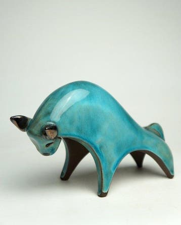 Urszula Despet - sculptuur, Blue Bull - 10 cm - Keramiek, Antiek en Kunst, Antiek | Glas en Kristal