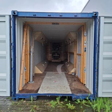 Windmolen testopstelling in 40ft high-cube container