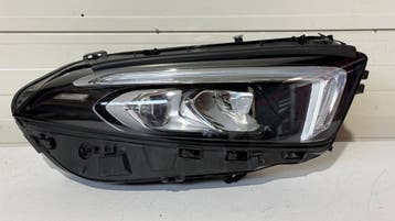 Mercedes-Benz A-klasse W177 LED koplamp rechts A1779064803, Ophalen, Gebruikt, Mercedes-Benz