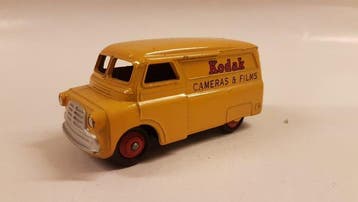Dinky Toys 1:43 - Modelauto - Dinky Toys 480 BEDFORD Kodak, Nieuw