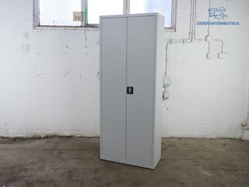 Klapdeurkast zilvergrijs 180x80x38 cm jong gebruikt, Verzenden, Gebruikt