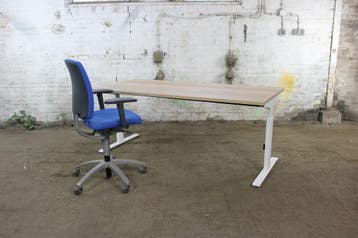 Handmatig verstelbaar bureau wit T-poot ZGAN blad naar keuze, Overige typen, Gebruikt, Verzenden, Overige merken