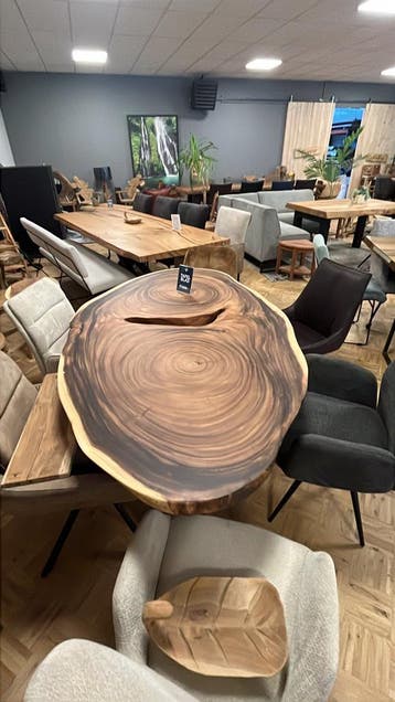 Ovale noten, suar tafels exclusieve massieve boomtamtafels, 100 tot 150 cm, Vijf personen of meer, Modern klassiek robuust boomstam landelijk industrieel