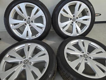 VW ID4 ID5 ID6 ID Buzz 20 inch velgen winterbanden OEM 5x112, Auto-onderdelen, Banden en Velgen, Banden en Velgen, Nieuw, 235 mm