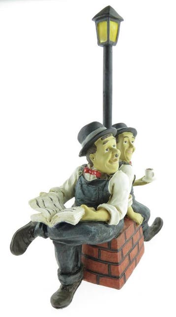 Figuur Laurel & Hardy bij lantarenpaal, Verzenden, Gebruikt
