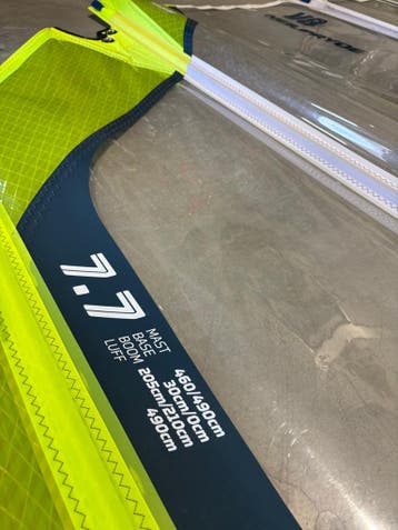 Neilpryde V8 7.7, Watersport en Boten, Ophalen of Verzenden, Nieuw