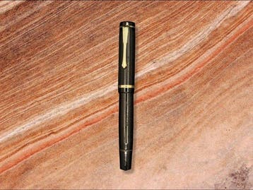 Osmia - Supra 744 A Chased Wave Pattern - 14K Gold Nib &, Nieuw