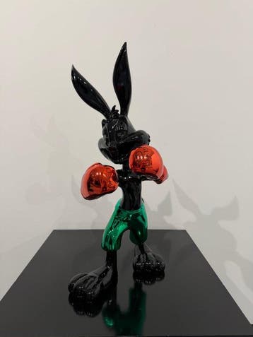 Van Apple - K.O. Bunny - Gucci