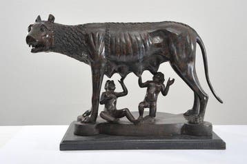Beeldje, Capitoline Wolf - 65 cm - Gepatineerd brons, Antiek en Kunst