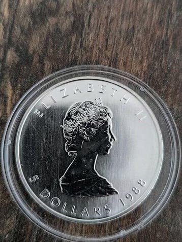 Canada. 5 Dollars 1988 Elizabeth II - 1 Oz 0.999 Silver