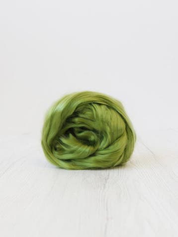 Tencel in lont grasgroen, Hobby en Vrije tijd, Spinnewielen en Spinnen, Ophalen of Verzenden, Nieuw, Overige typen