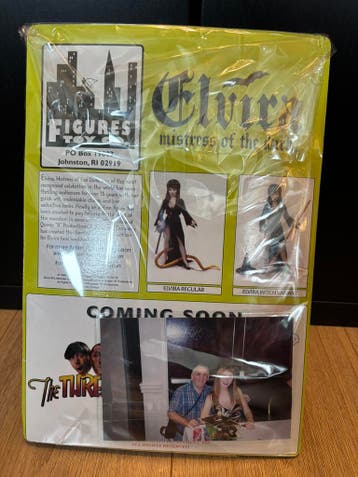 Horroricoon Elvira figurine - Gesigneerd!, Ophalen of Verzenden, Nieuw