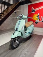 Vespa Primavera 50 “Batik Edition” (nu voor € 3999!), Fietsen en Brommers, Nieuw, Ophalen of Verzenden, Benzine
