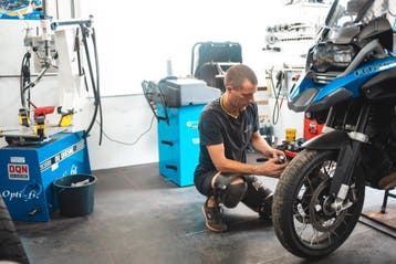 Motorbanden Quickservice Bleiswijk. Motorfiets montage, Ophalen of Verzenden, Nieuw