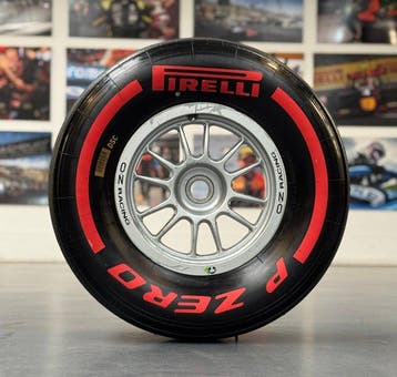 Wiel compleet met band - Pirelli - O.Z * No Reserve * -, Nieuw