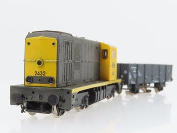 DKM H0 - Treinset (1) - 2-delige treinset met 2400 en hoge, Nieuw