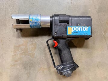 Uponor UP75 Pressmaschine Presse Presszange SOLO ohne, Ophalen of Verzenden, Gebruikt