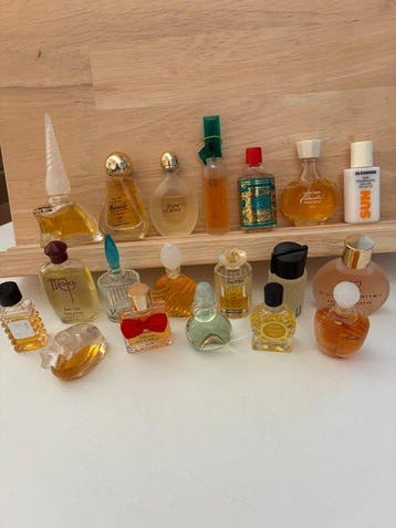 Themacollectie - Collectie van 20 parfumminiaturen vintage