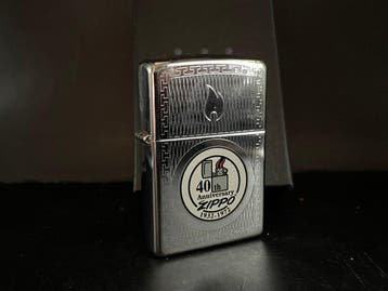 Zippo - RARE ; Edition limitée 045/500 - Zippo 40 YEARS, Nieuw