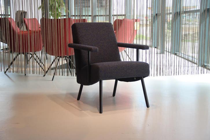 Havee Cloak design fauteuil Mrs.Cliff  in Ploegstof., Huis en Inrichting, Fauteuils, Nieuw, Stof, Ophalen of Verzenden