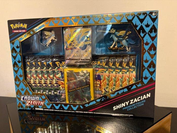 SCARCE - Pokémon Crown - Zenith Shiny Zacian, Hobby en Vrije tijd, Verzamelkaartspellen | Pokémon