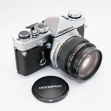 Olympus OM-1 + G.Zuiko Auto-S 50mm F1.4 Analoge camera, Nieuw