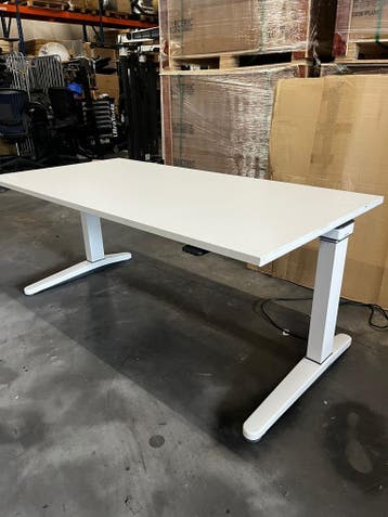 10x Steelcase Ology zit sta bureau, inclusief verzending, Huis en Inrichting, Bureaus, Verzenden, In hoogte verstelbaar, Zo goed als nieuw